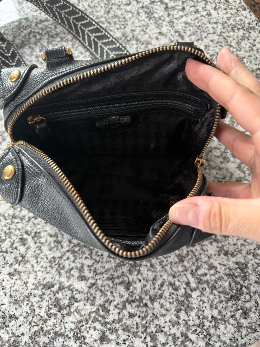 Karl Lagerfeld Black Textured Leather Crossbody Camera Bag with Gold Hardware - Picture 4 of 4